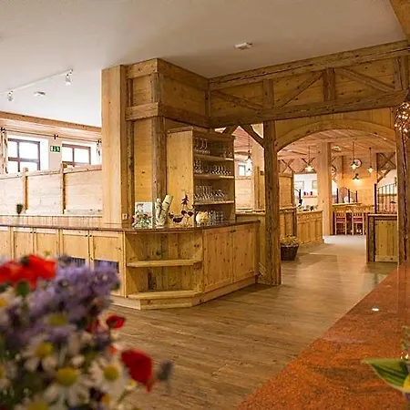 Golchener Hof - & Bauernhofurlaub In Mecklenburg 4*