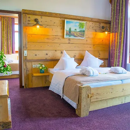 Hotel Golchener Hof 4*